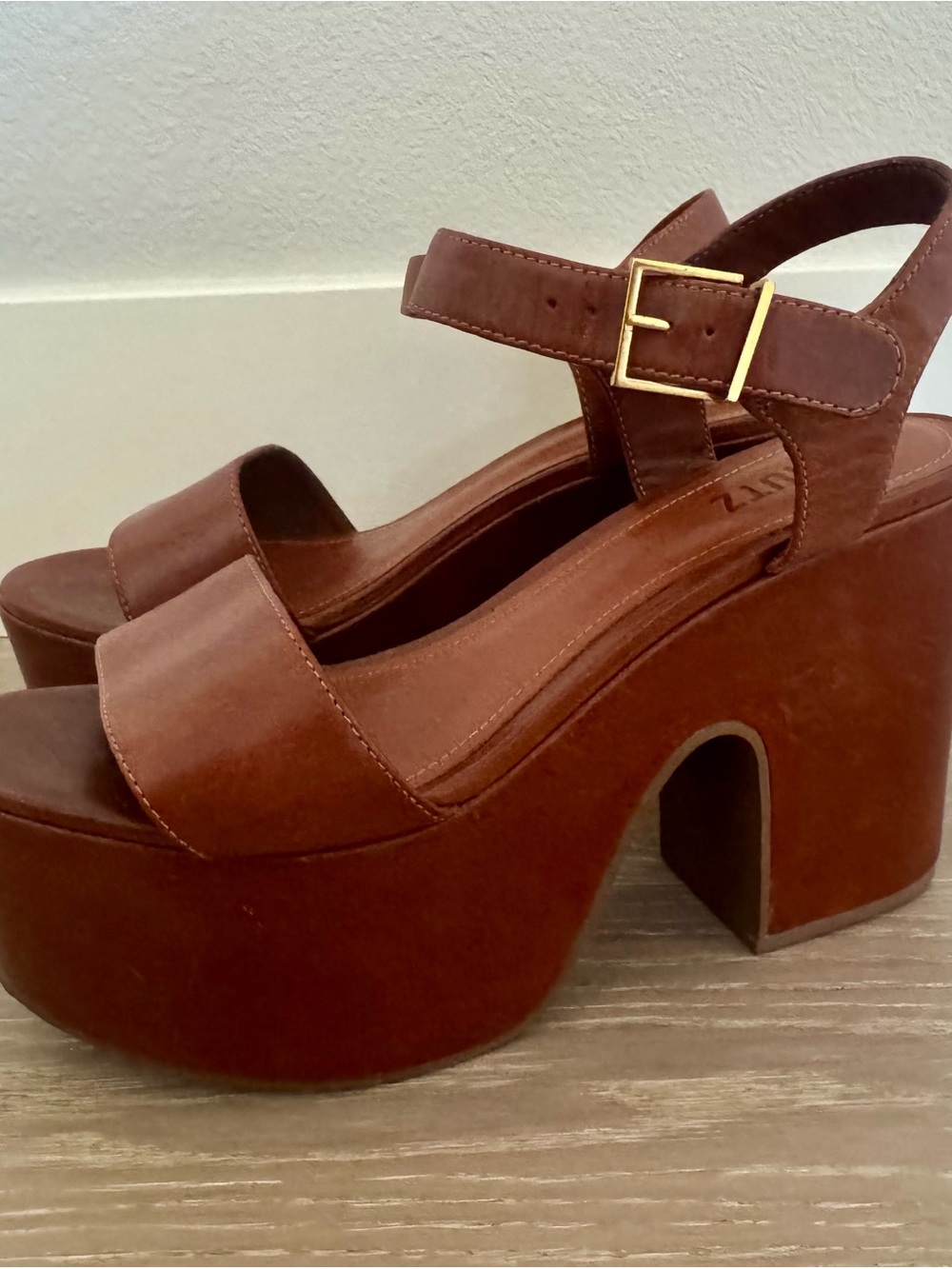 SCHUTZ tuke Platform Sandal with Buckle women’s size 8.5 NEW leather
